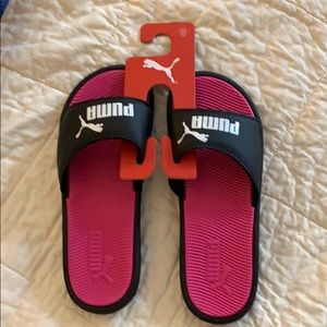 Women’s Puma slides